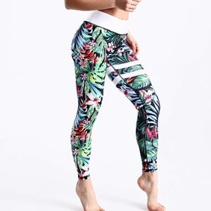Lotus leggings Tropical print- Medium